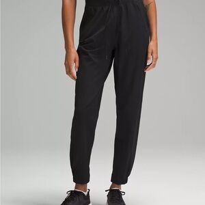 License to Train HR Joggers - Black